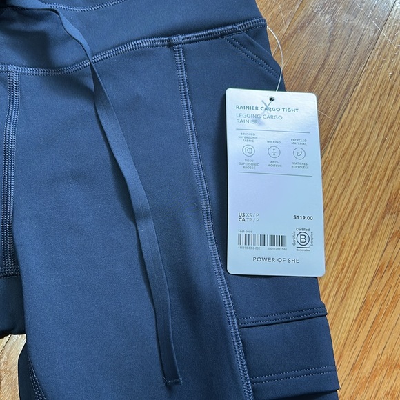 NWT ATHLETA cargo tight leggings - Picture 5 of 5